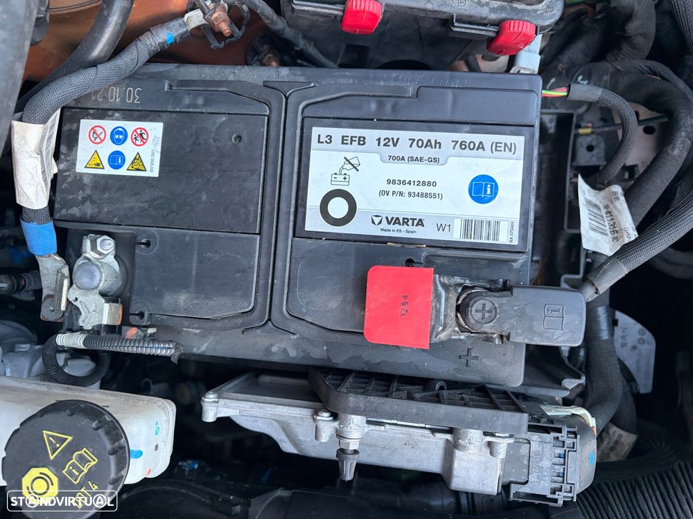 Peugeot 2008 1.2 PureTech Allure Pack - 23