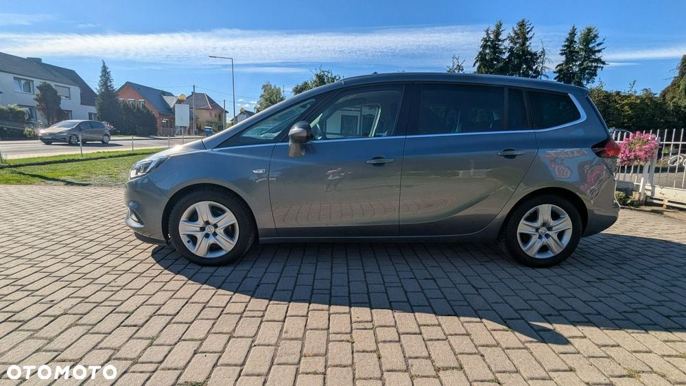 Opel Zafira - 12
