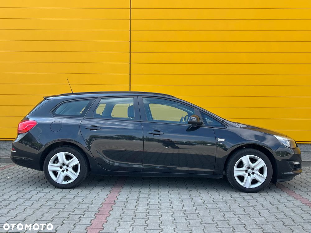 Opel Astra 1.4 Turbo Edition Sport - 4
