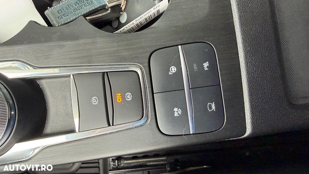 Ford Kuga 2.5 Duratec FHEV AWD ST Line X - 12