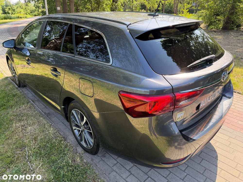 Toyota Avensis Touring Sports 1.8 Multidrive S Edition S+ - 29