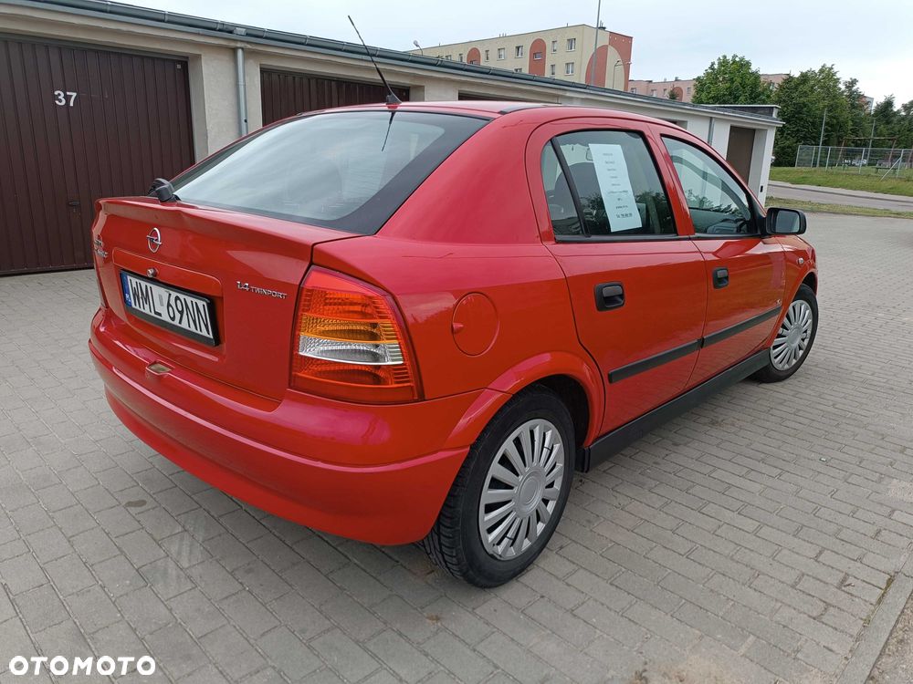 Opel Astra - 2