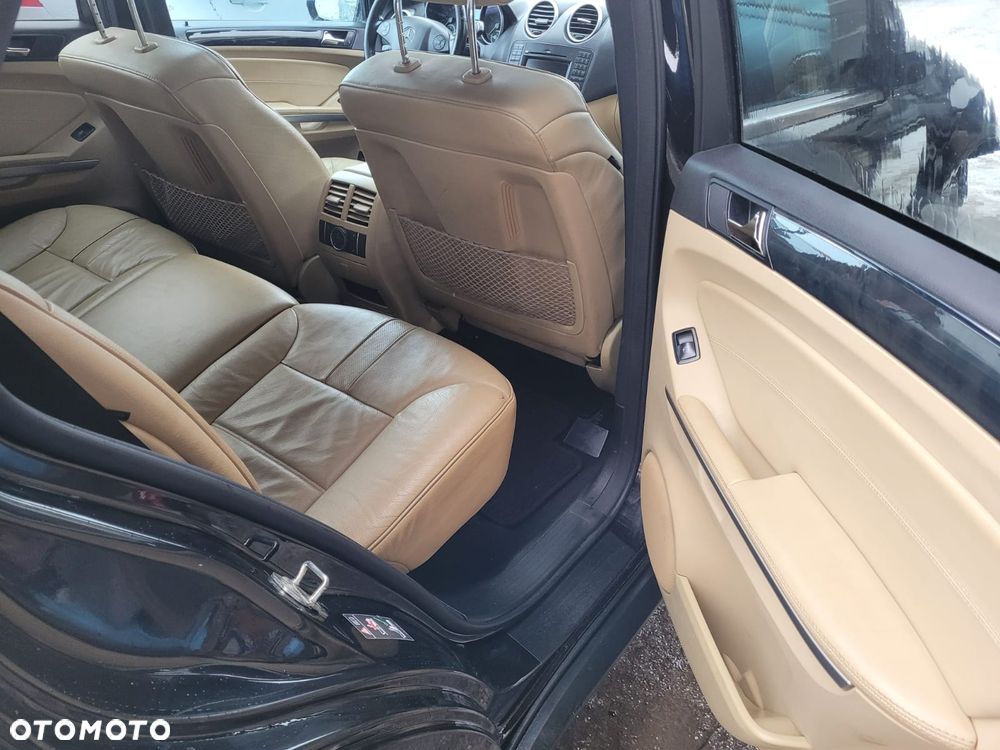 Mercedes-Benz ML - 21