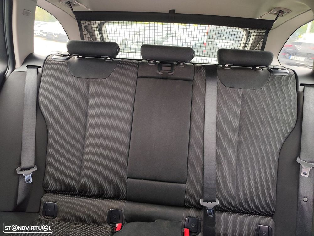 BMW 320 d DPF Touring - 29