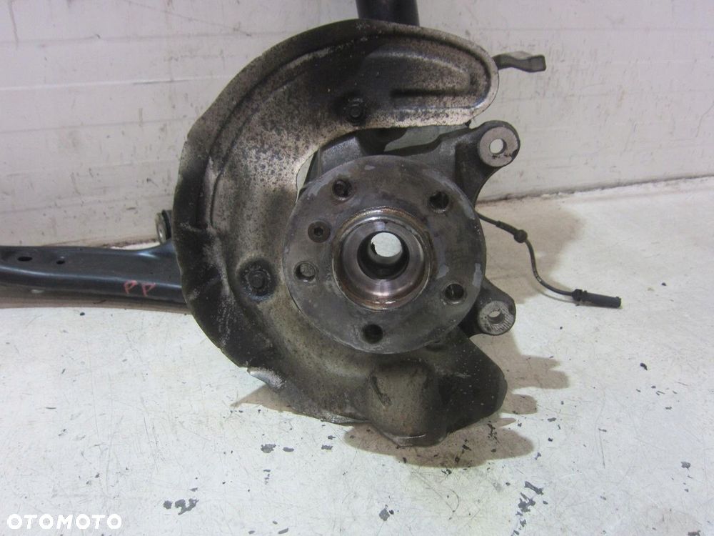 BMW X1 F48 ZWROTNICA PRAWA PRZEDNIA PRZÓD AMORTYZATOR WAHACZ 31216876646 - 2