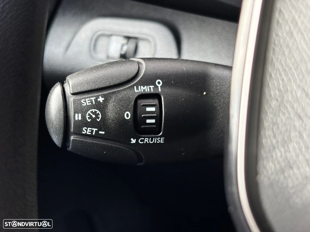 Peugeot Partner 1.6 BlueHdi Premium - 20