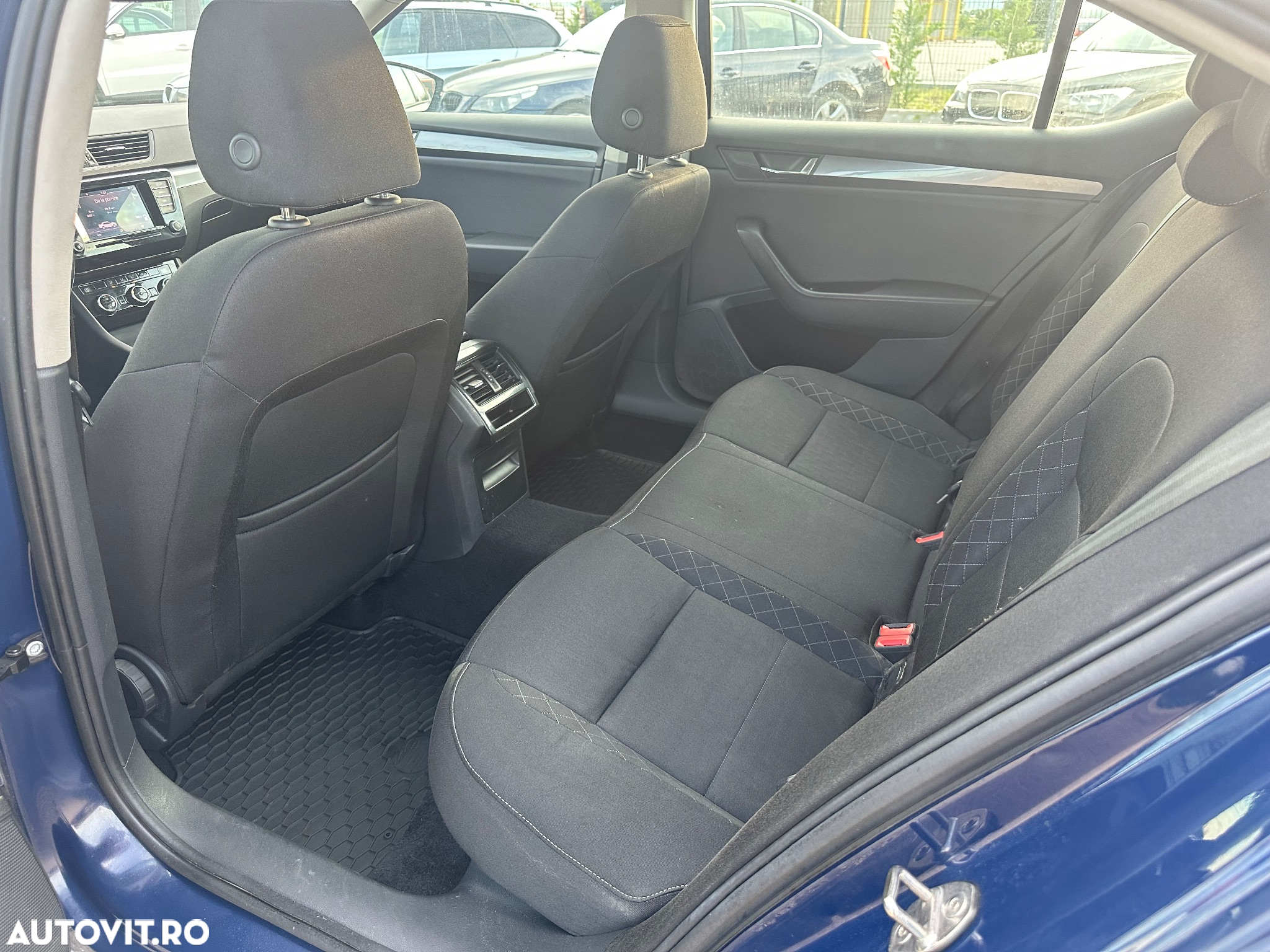 Skoda Superb 2.0 TDI Active - 7