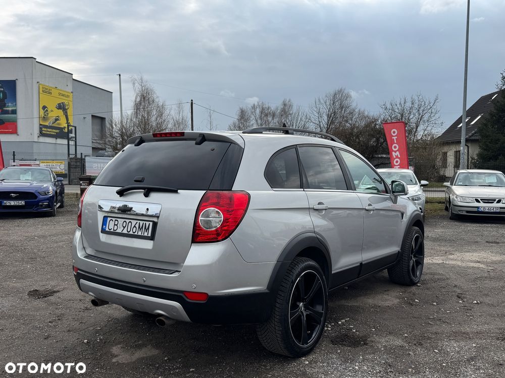 Chevrolet Captiva 2.0 4WD 5 Sitzer Automatik LT Exclusive - 16
