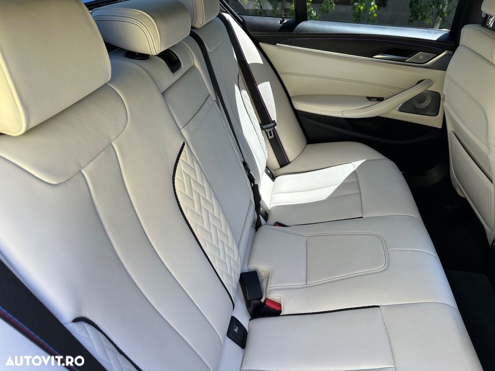 BMW Seria 5 545e xDrive Aut. M Sport Edition - 34