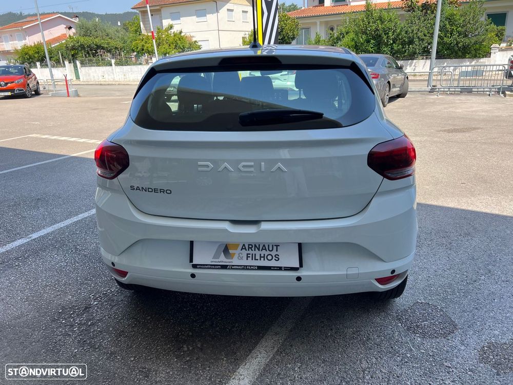 Dacia Sandero - 5