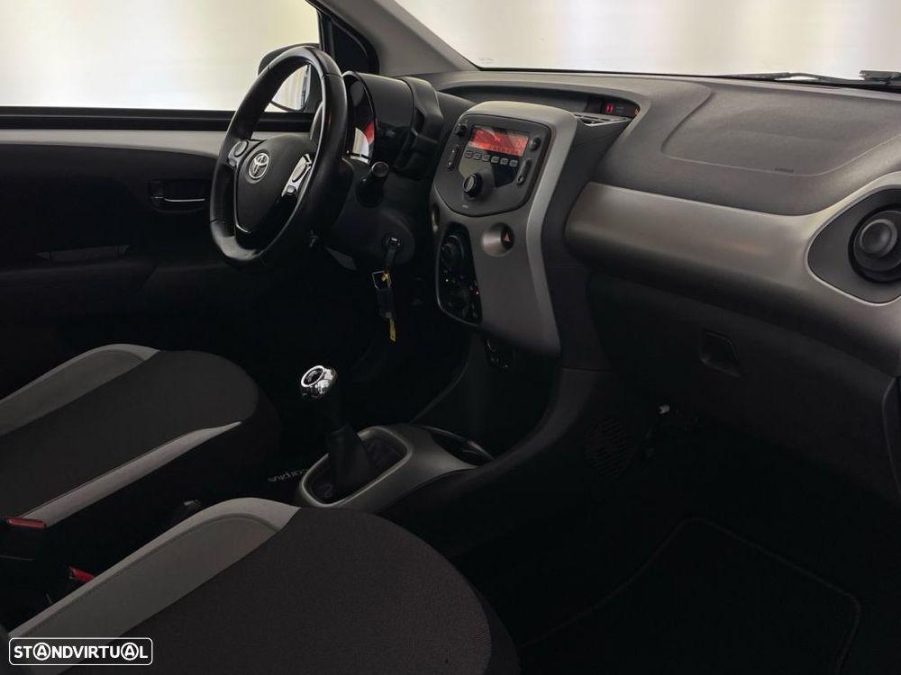 Toyota Aygo 1.0 X-Play+AC - 23