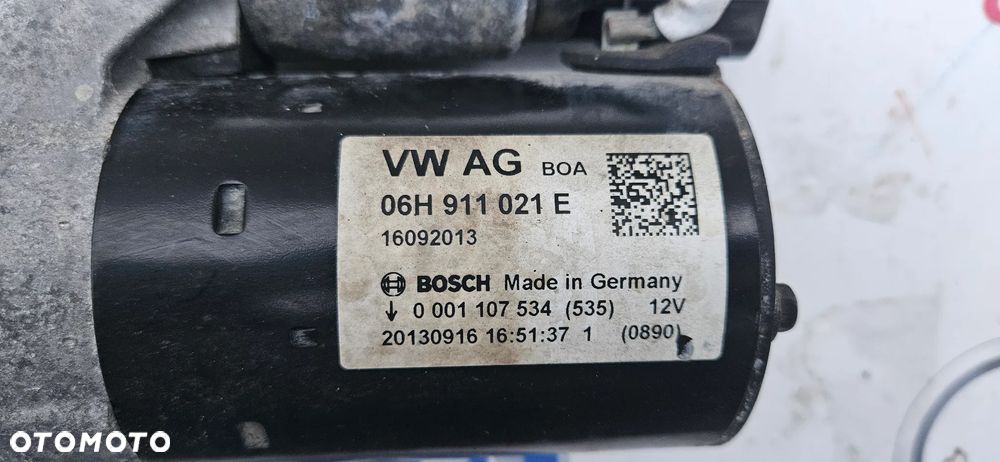 Audi Q5 8R LIFT 2.0 TFSI  rozrusznik BOSCH 06H911021E - 2