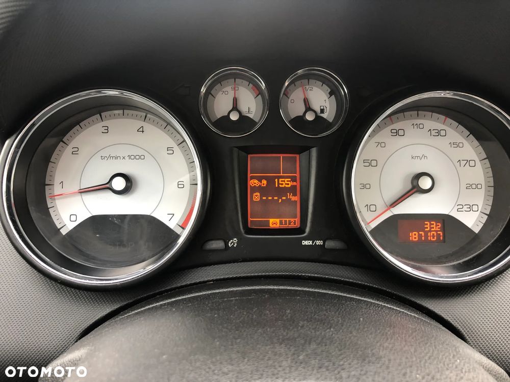 Peugeot 308 1.6 Premium Plus - 8