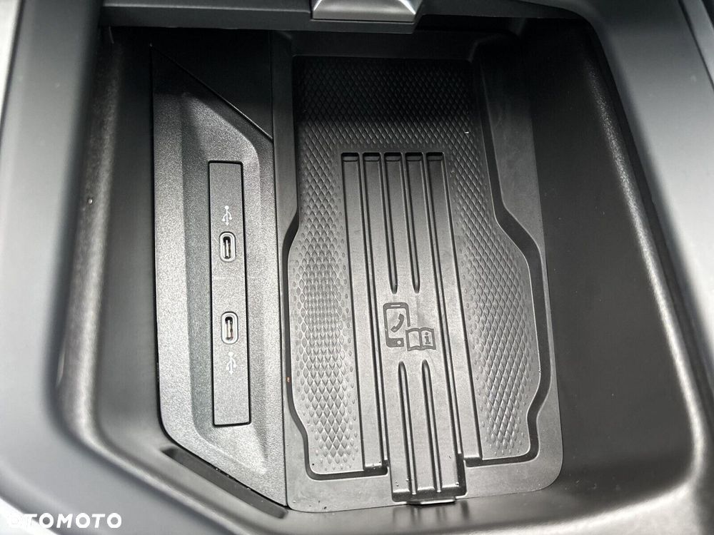 Volkswagen Passat - 27