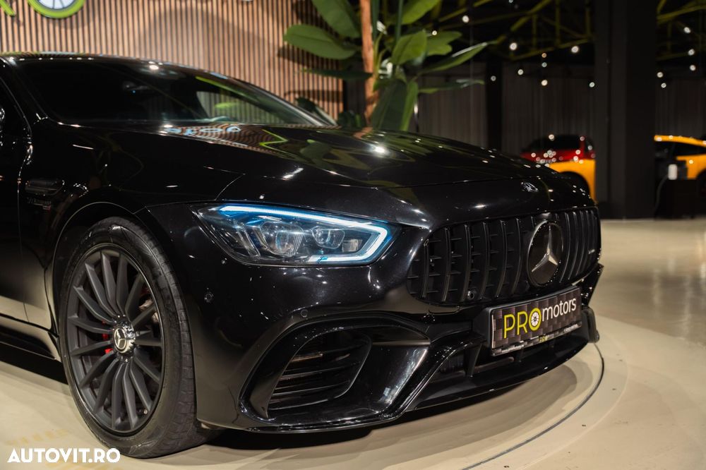 Mercedes-Benz AMG - 6