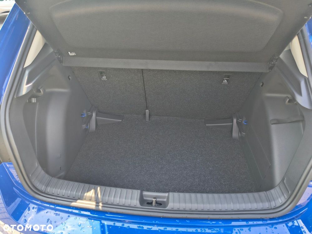 Skoda Fabia 1.0 Essence - 9