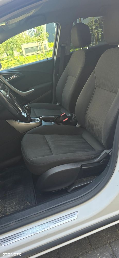 Opel Astra 1.4 Cosmo - 12