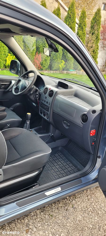 Peugeot Partner - 13