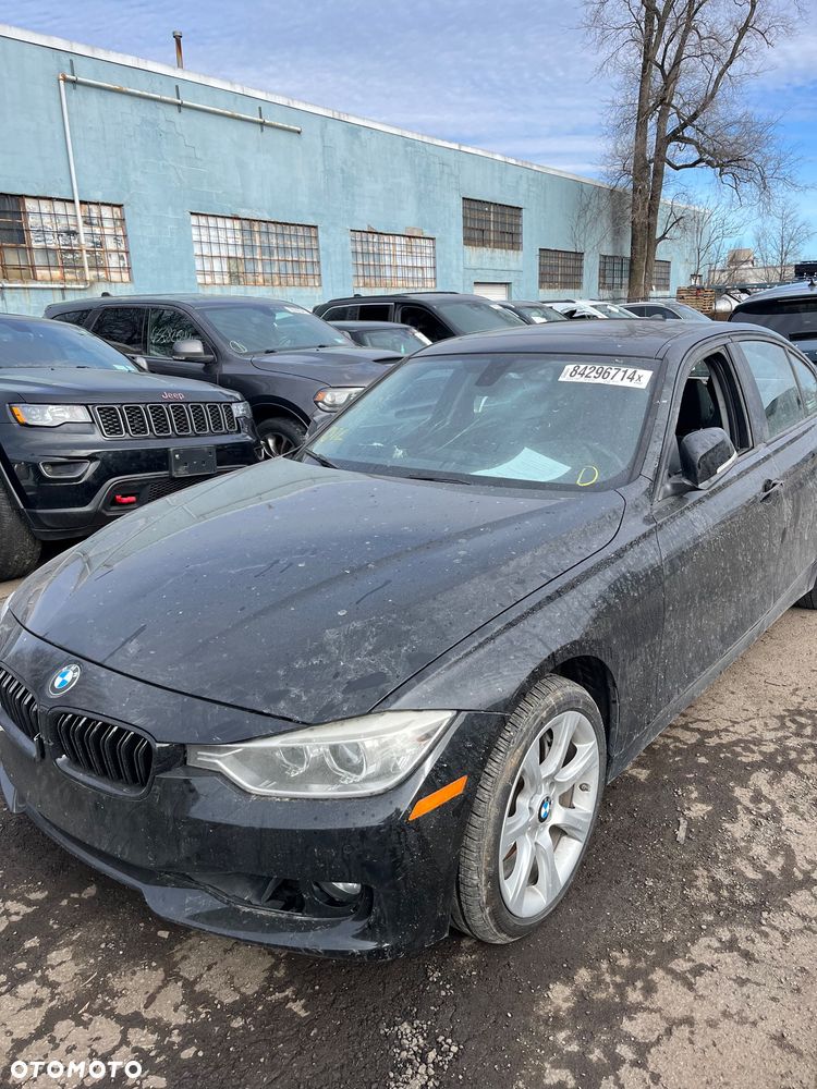 BMW Seria 3 335i xDrive - 11