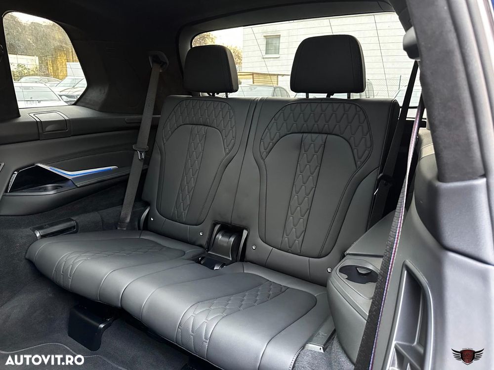 BMW X7 M50i - 30