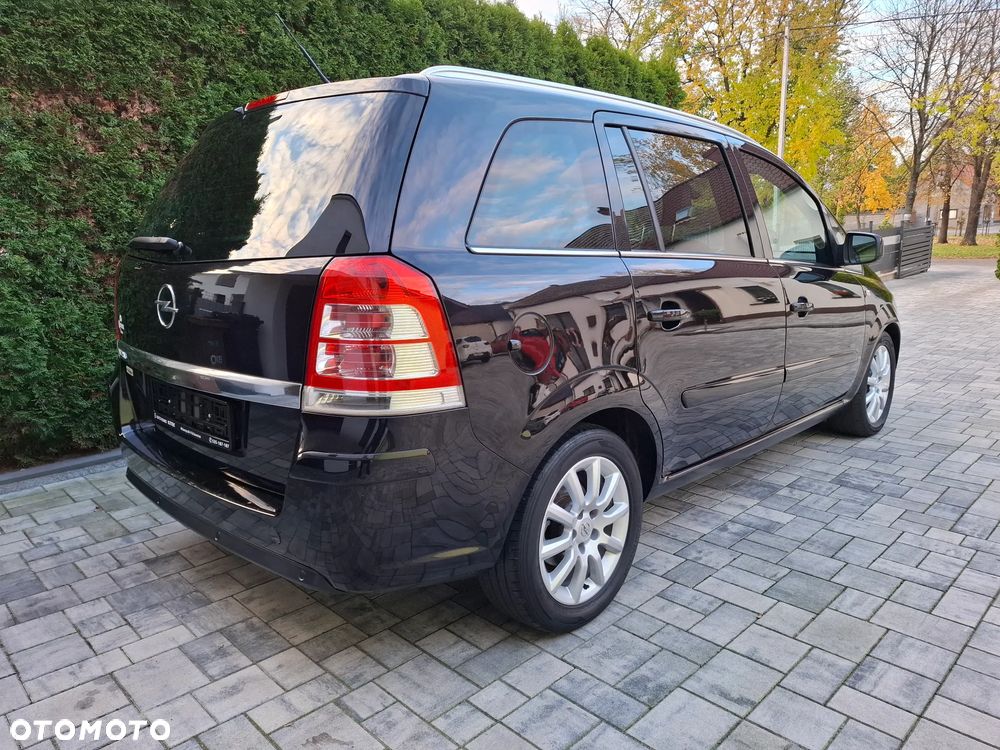 Opel Zafira - 3