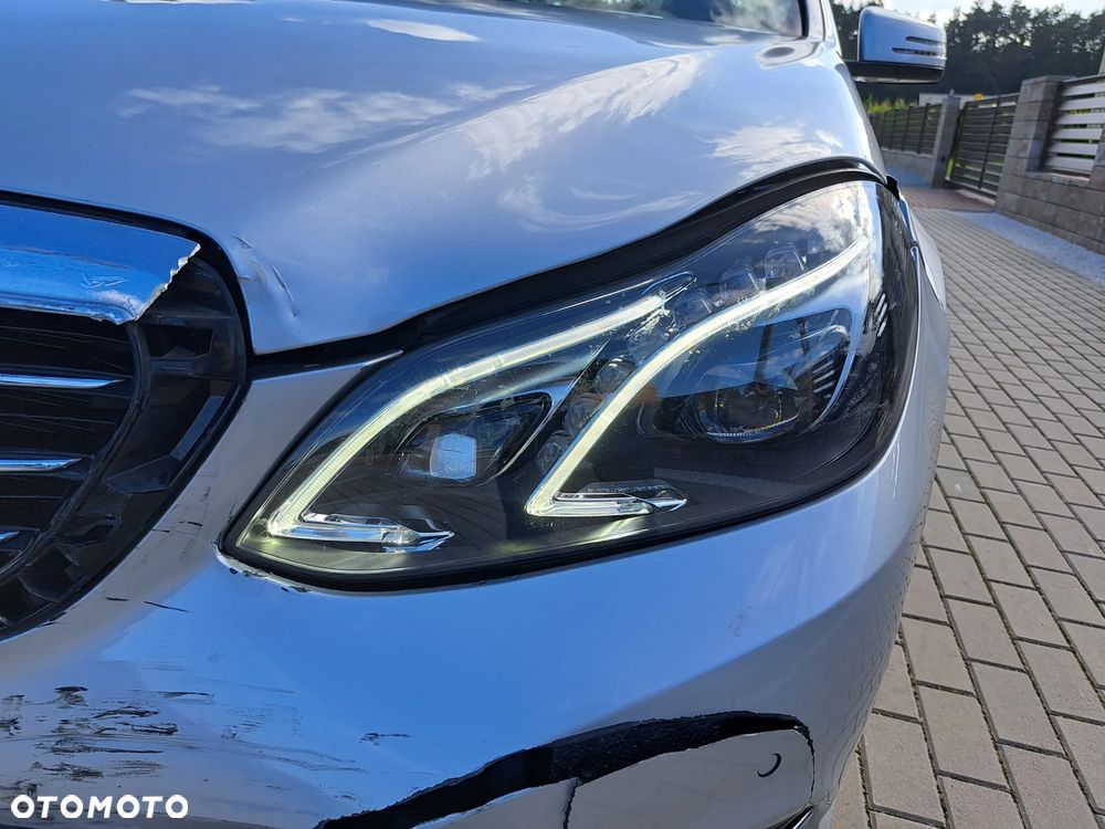 Mercedes-Benz Klasa E 250 7G-TRONIC - 16