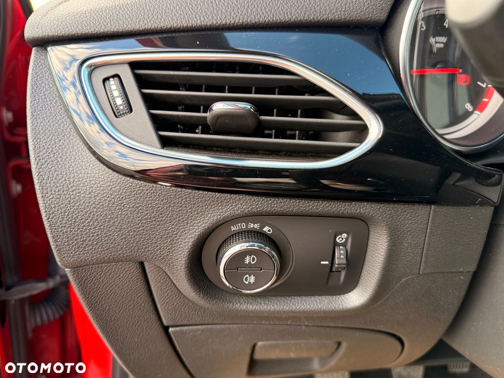 Opel Astra 1.4 Turbo Innovation - 34