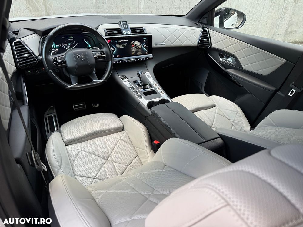 DS Automobiles DS 7 Crossback 4x4 300 RIVOLI - 16