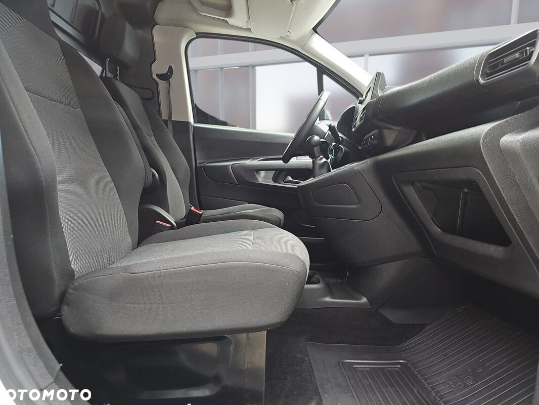 Toyota ProAce 2.3T 1.5 D-4D 75KM std Furgon Active - 17