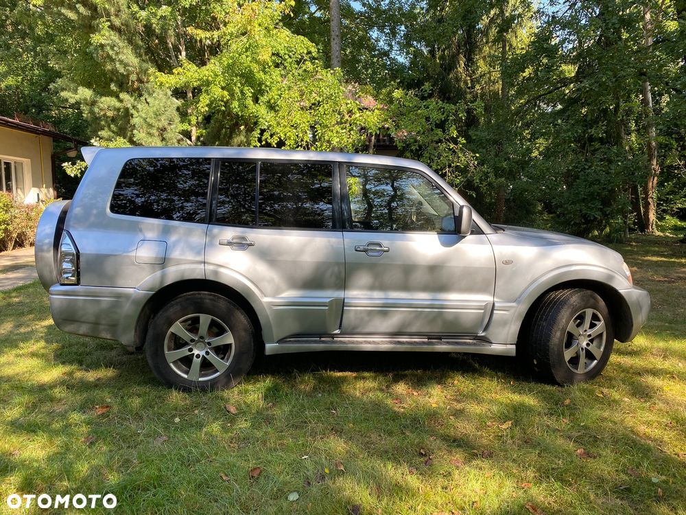 Mitsubishi Pajero 3.2 DI-D Automatik Dakar - 1