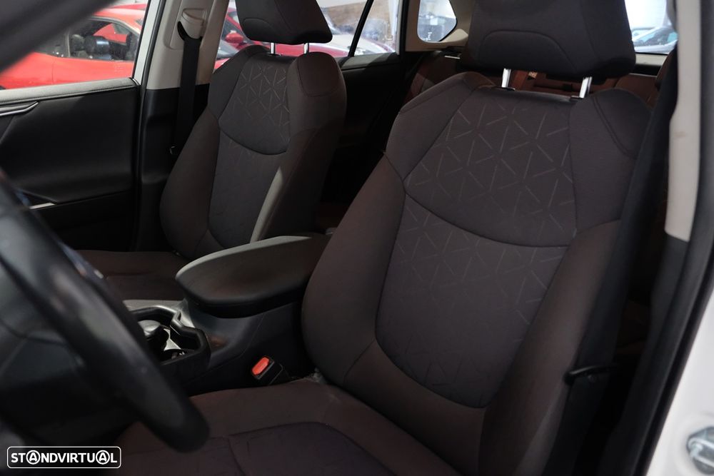 Toyota RAV4 2.5 HDF Comfort - 10
