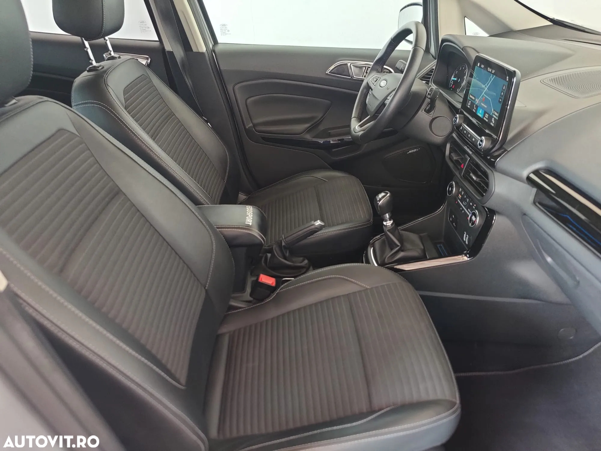 Ford EcoSport 1.0 EcoBoost Titanium - 14