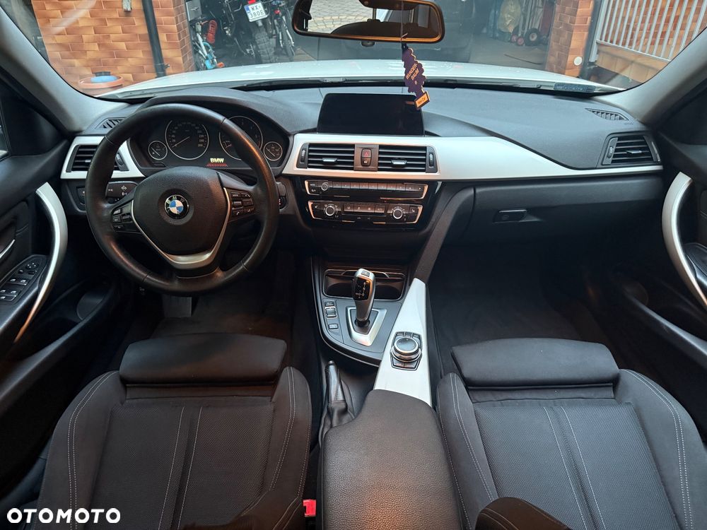 BMW Seria 3 320d Advantage sport - 9