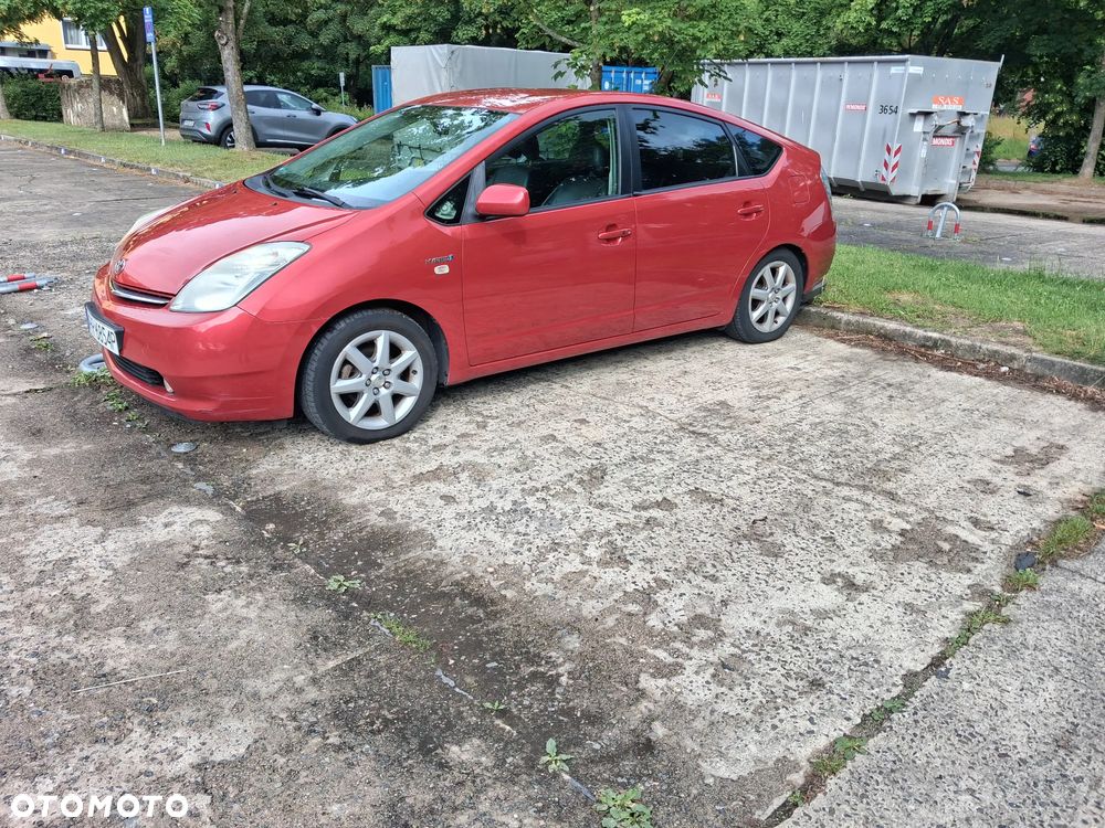 Toyota Prius 1.5 VVT-i Sol - 4