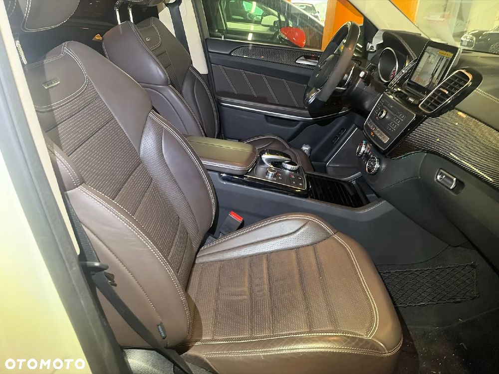 Mercedes-Benz GLS AMG 63 4Matic AMG Speedshift 7G-TRONIC - 16