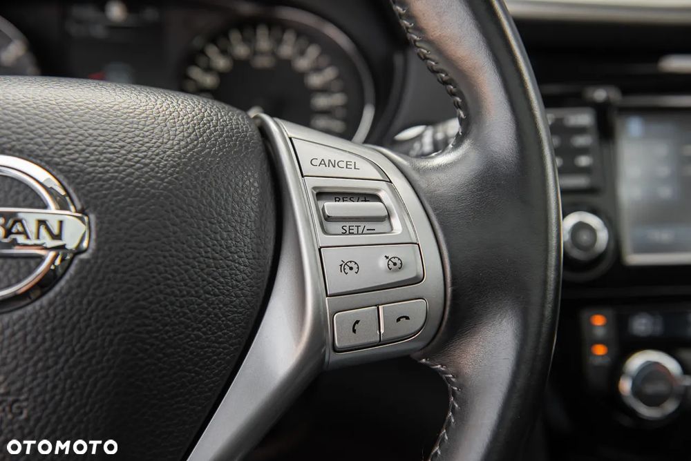 Nissan Qashqai 1.6 DCi ALL-MODE 4x4i TEKNA - 28