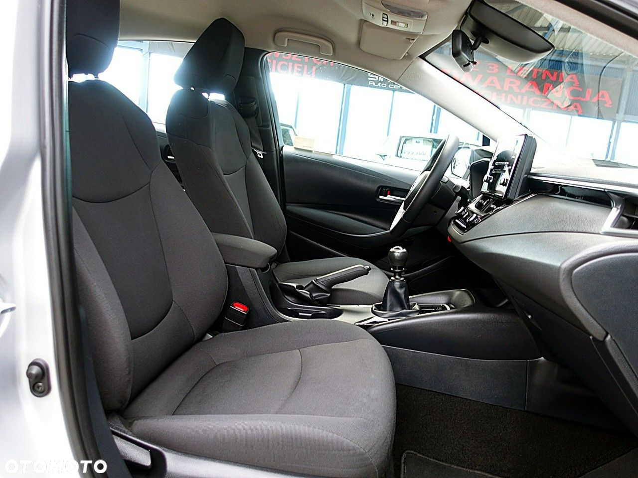 Toyota Corolla - 12