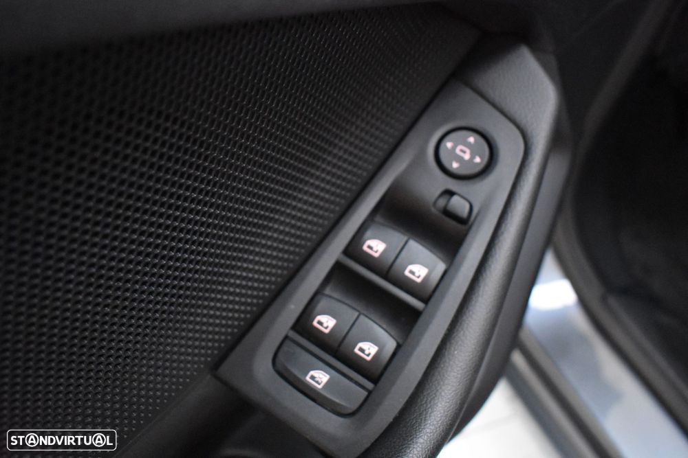 BMW 116 d Corporate Edition Auto - 43