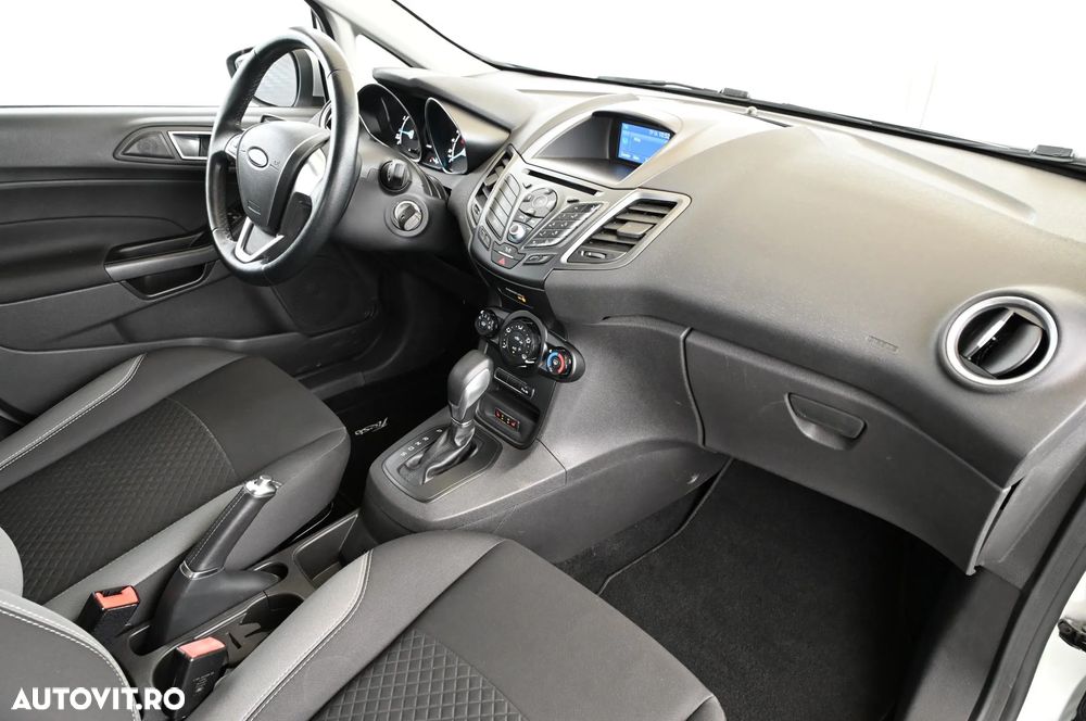 Ford Fiesta 1.0 EcoBoost Powershift Titanium - 27