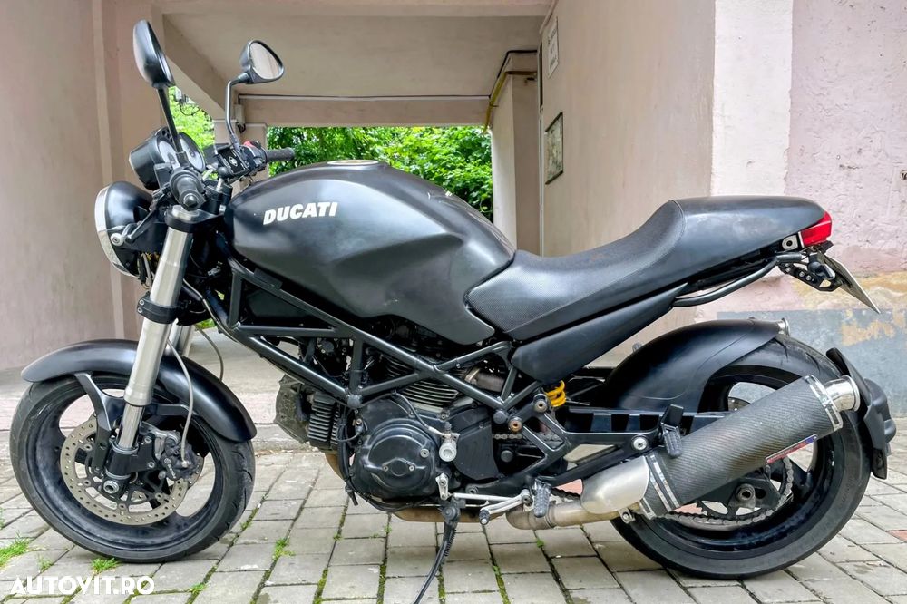 Ducati Monster 695 - 5