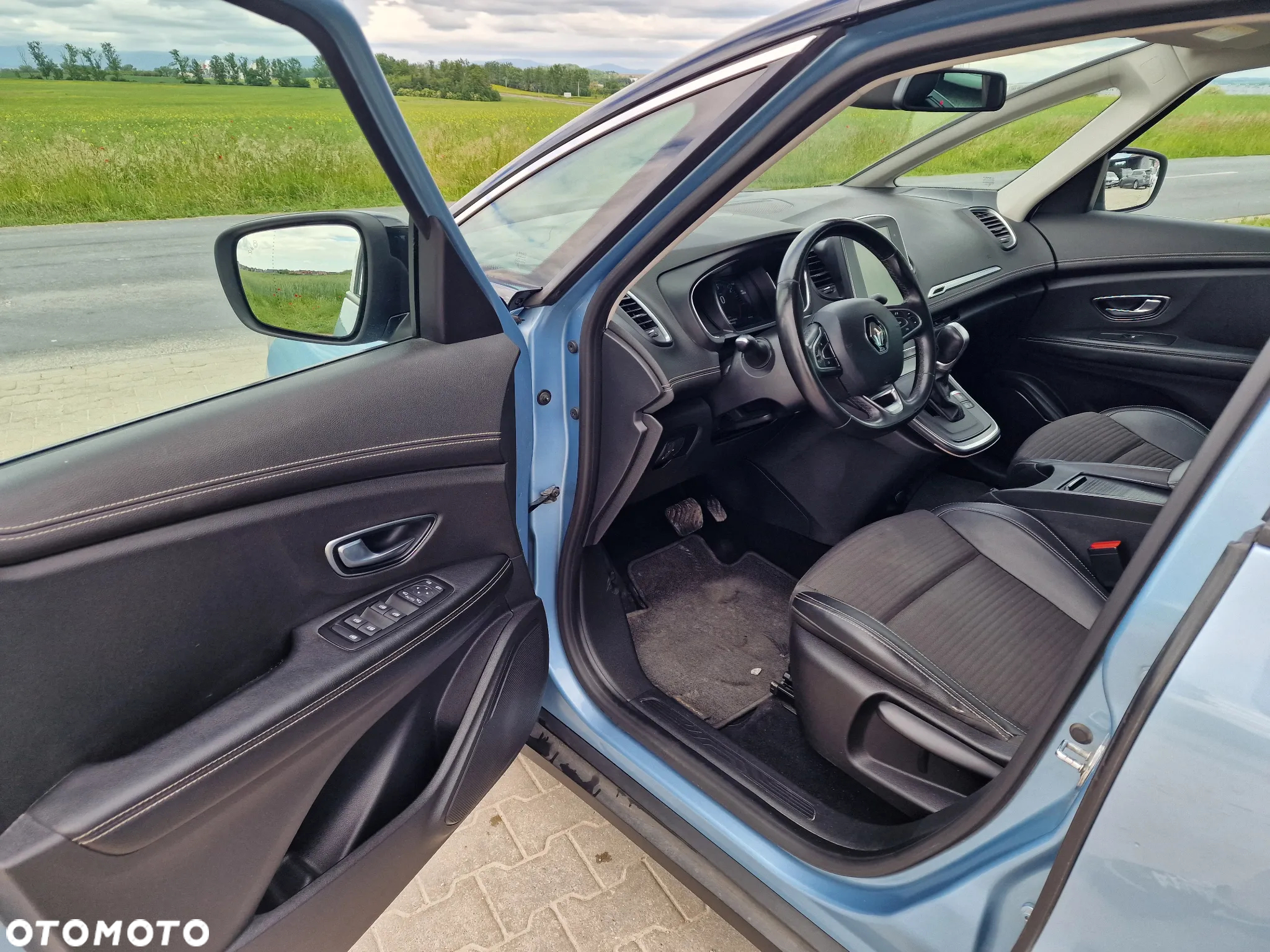 Renault Scenic BLUE dCi 120 EDC LIMITED - 16