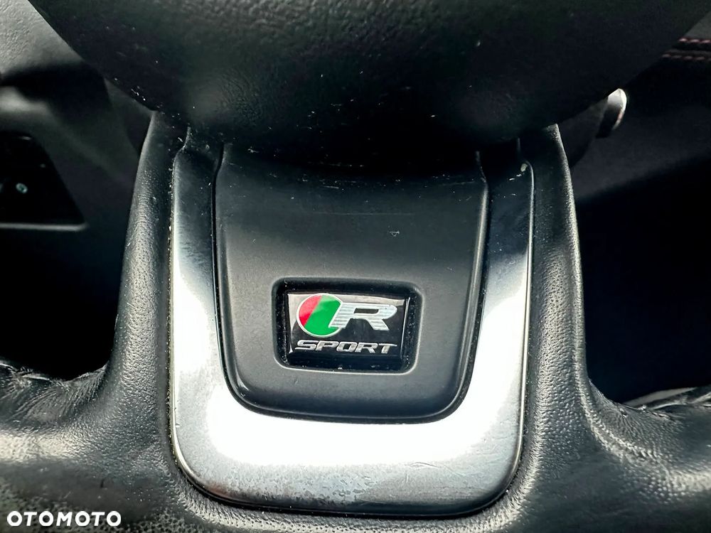 Jaguar F-Pace 2.0 i4D AWD R-Sport - 31