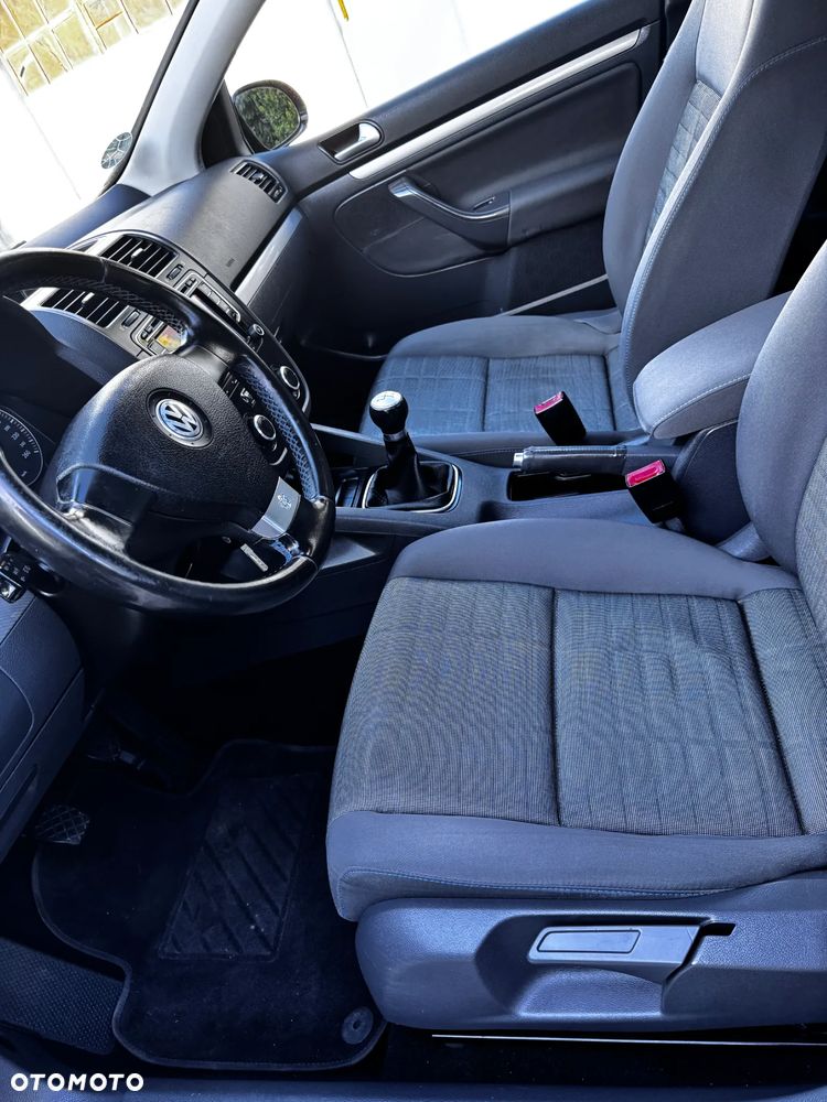 Volkswagen Golf 1.6 Tour - 13