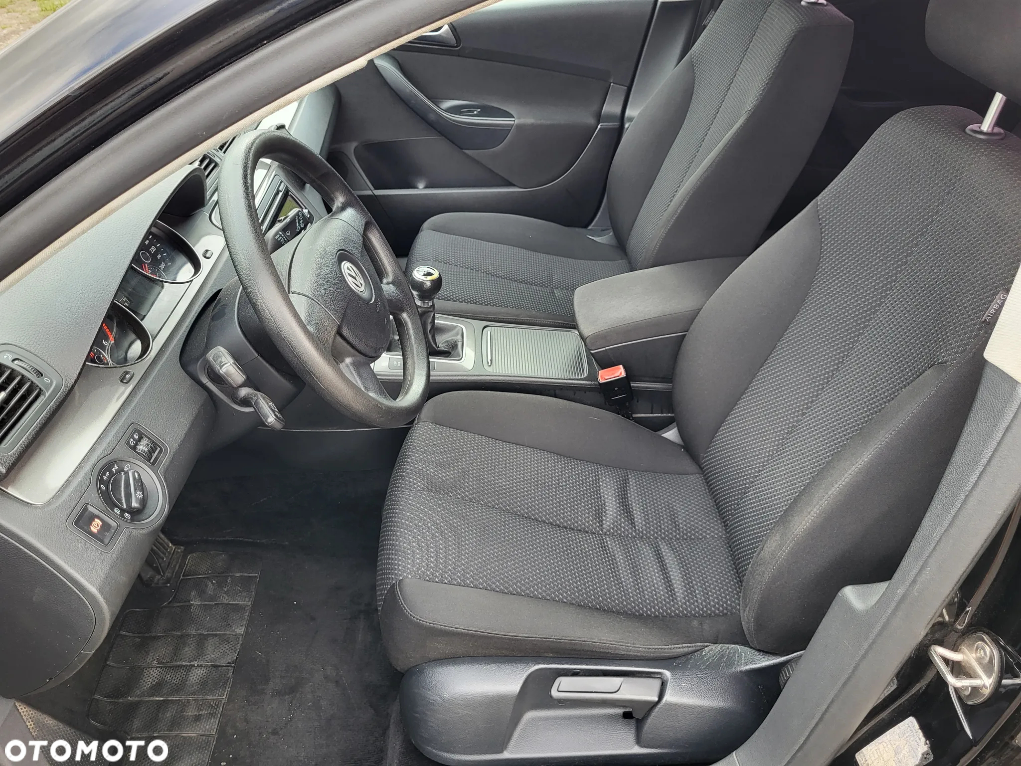Volkswagen Passat Variant 1.6 TDI BlueMotion Technology Comfortline - 11