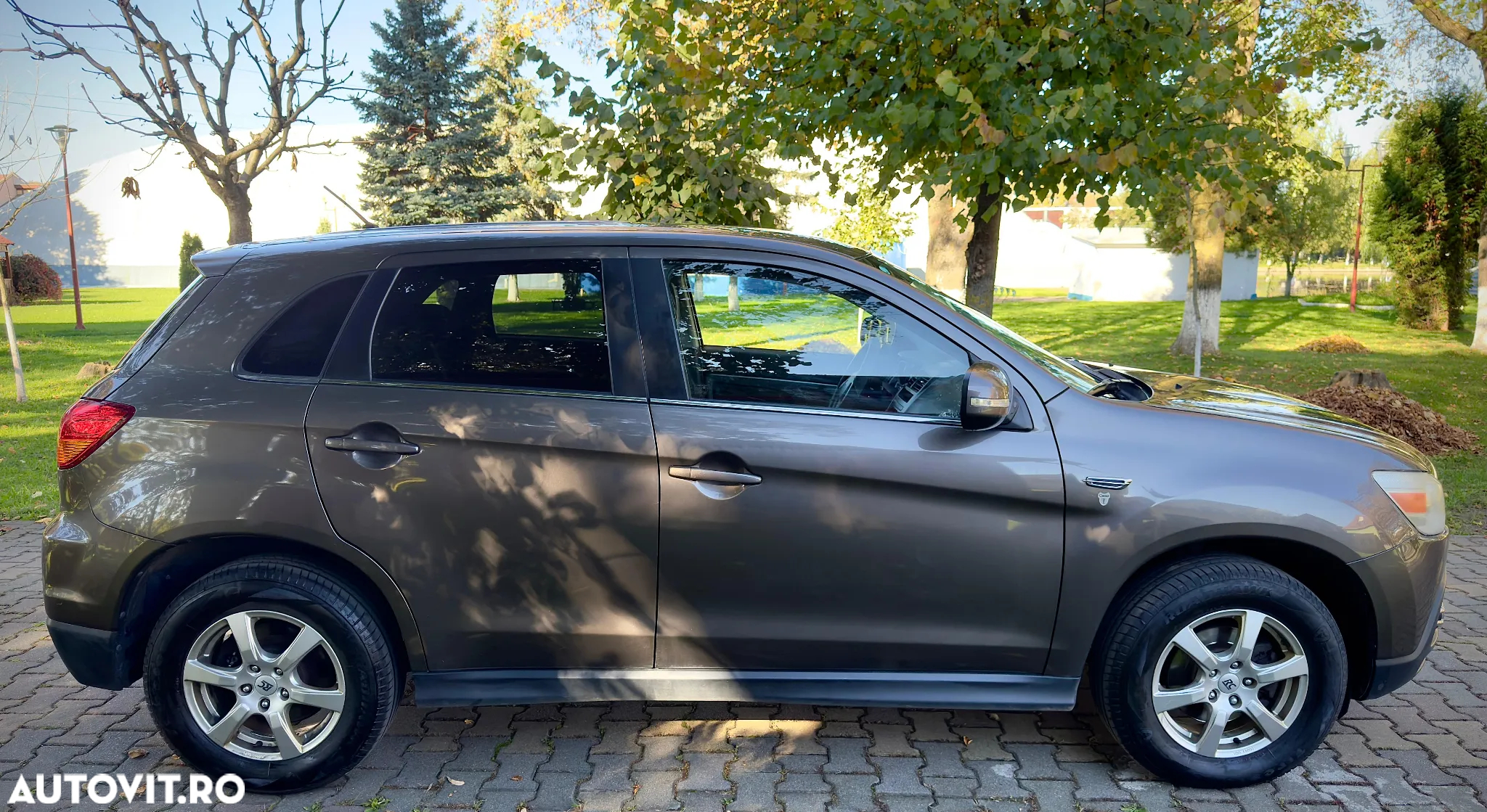 Mitsubishi ASX 1.8 DI-D 2WD Intense - 12