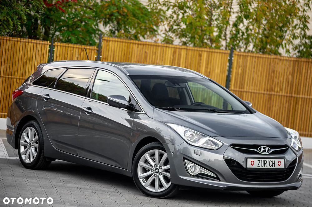 Hyundai i40 i40cw 1.7 CRDi Automatik Fifa World Cup Edition Gold - 11