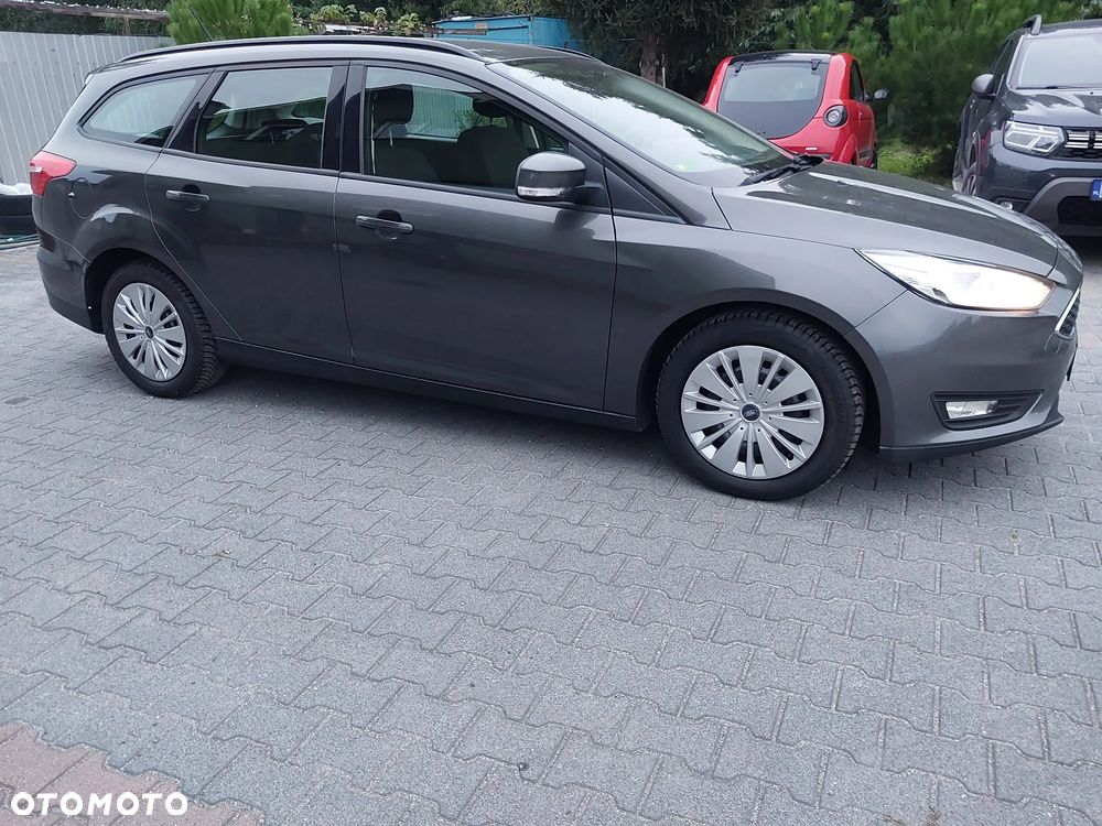 Ford Focus 1.0 EcoBoost Start-Stopp-System ST-LINE STYLE - 12