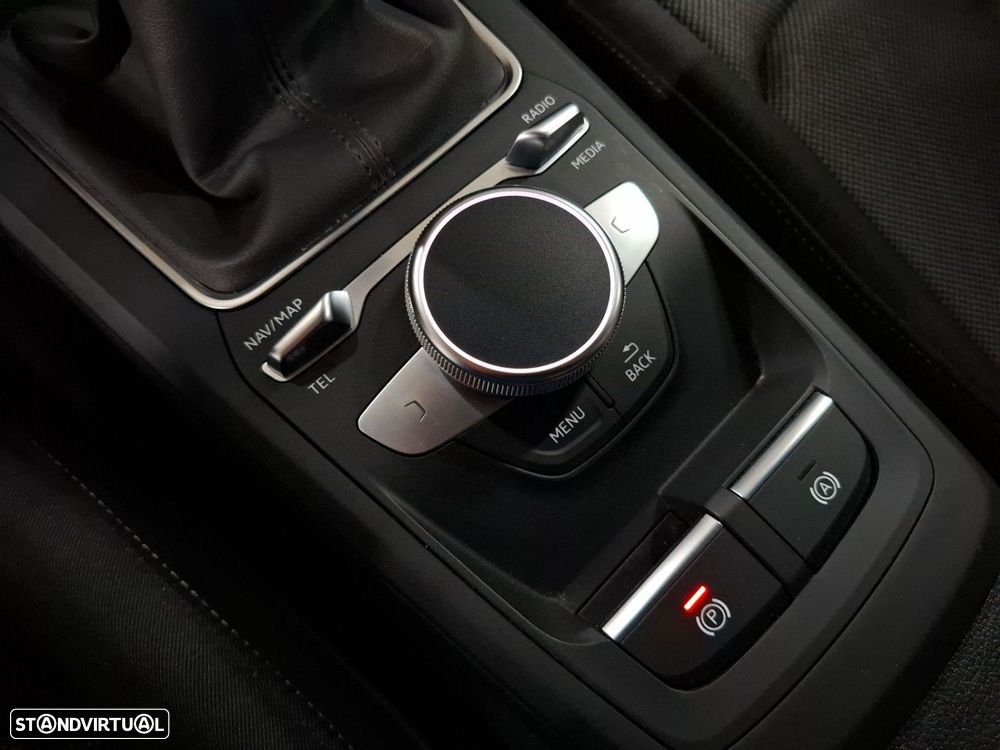 Audi Q2 30 TFSI Advanced - 18