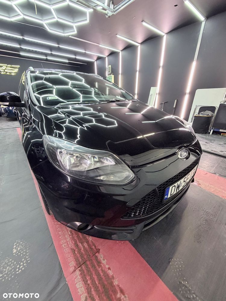 Ford Focus ST - 11