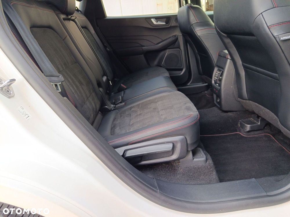 Ford Kuga 1.5 EcoBoost FWD ST-Line X - 16